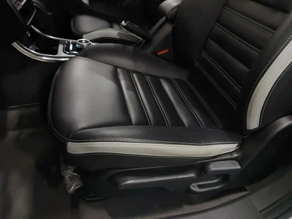 BAIC New Energy EC5 — миниатюра 20