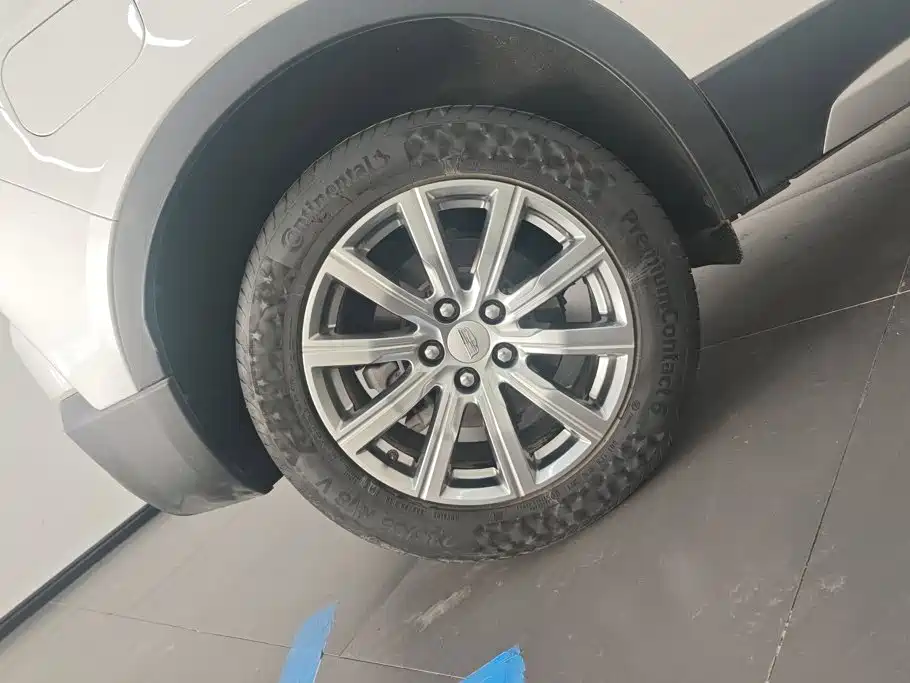 Cadillac XT4 — миниатюра 6