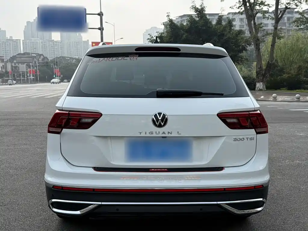 Volkswagen Tiguan L — миниатюра 6