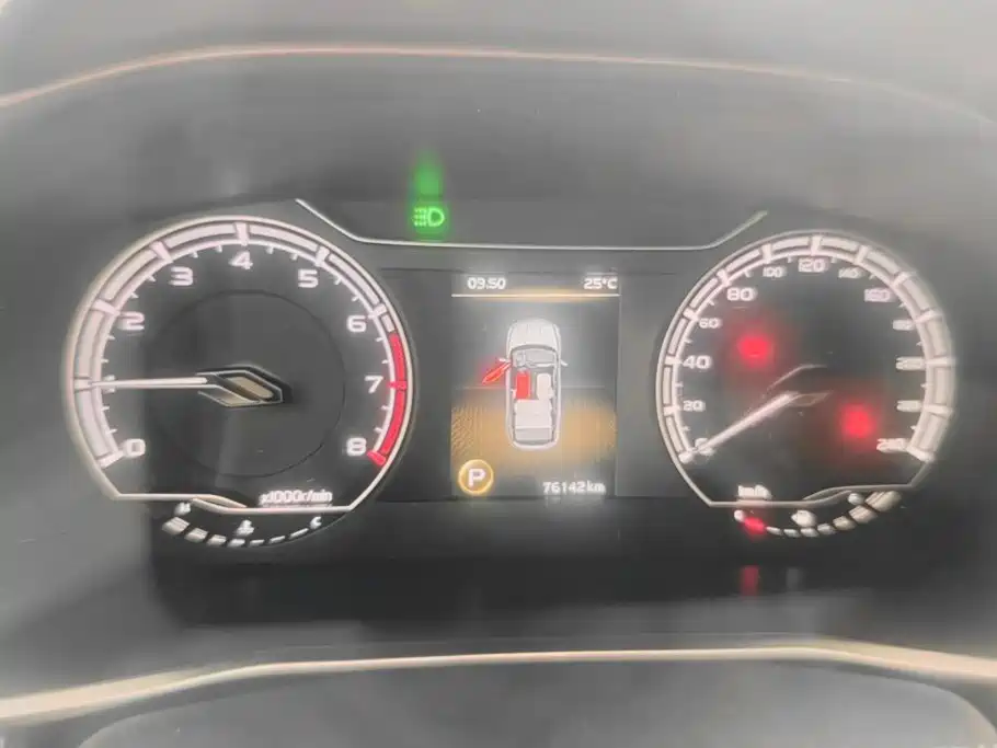 Geely Binyue — миниатюра 14