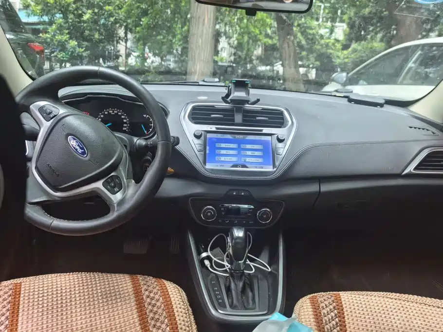 Ford Escort — миниатюра 13