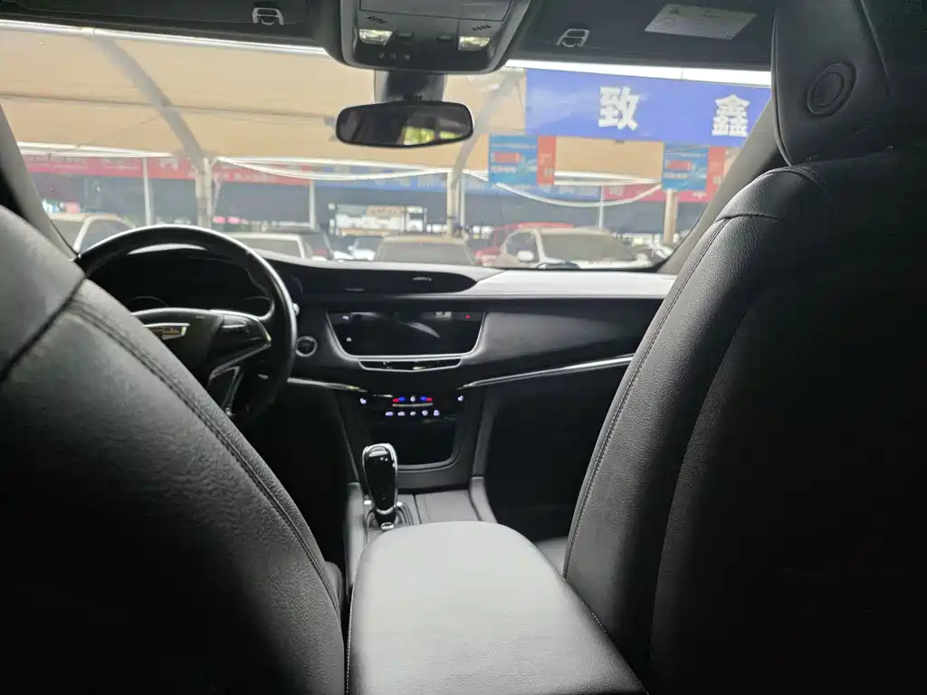 Cadillac XT5 — миниатюра 12