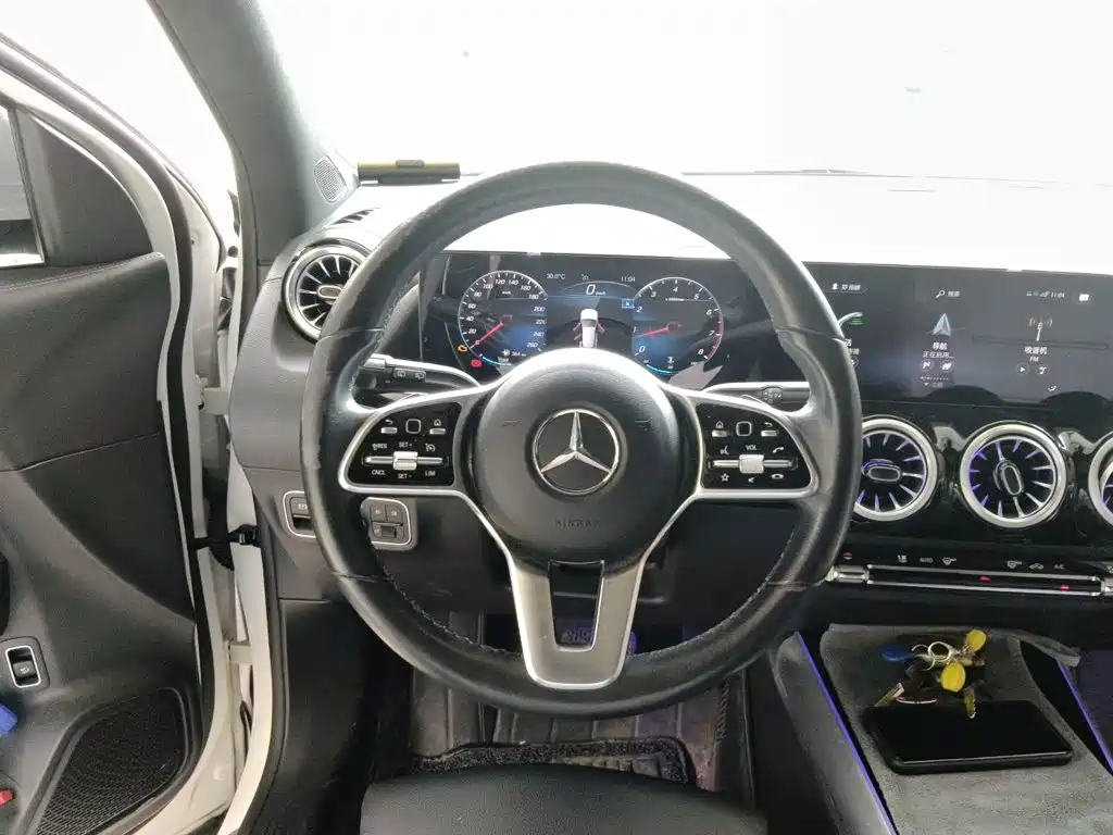 Mercedes-Benz GLA — миниатюра 3
