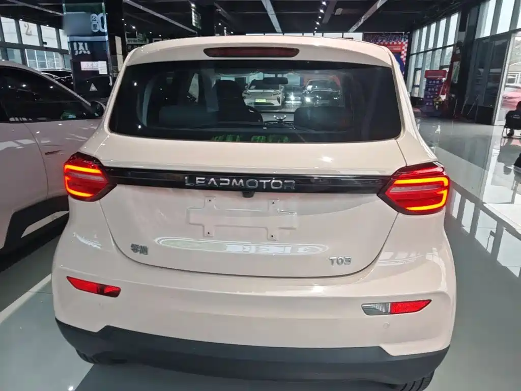 Leapmotor Leapmotor T03 — миниатюра 6