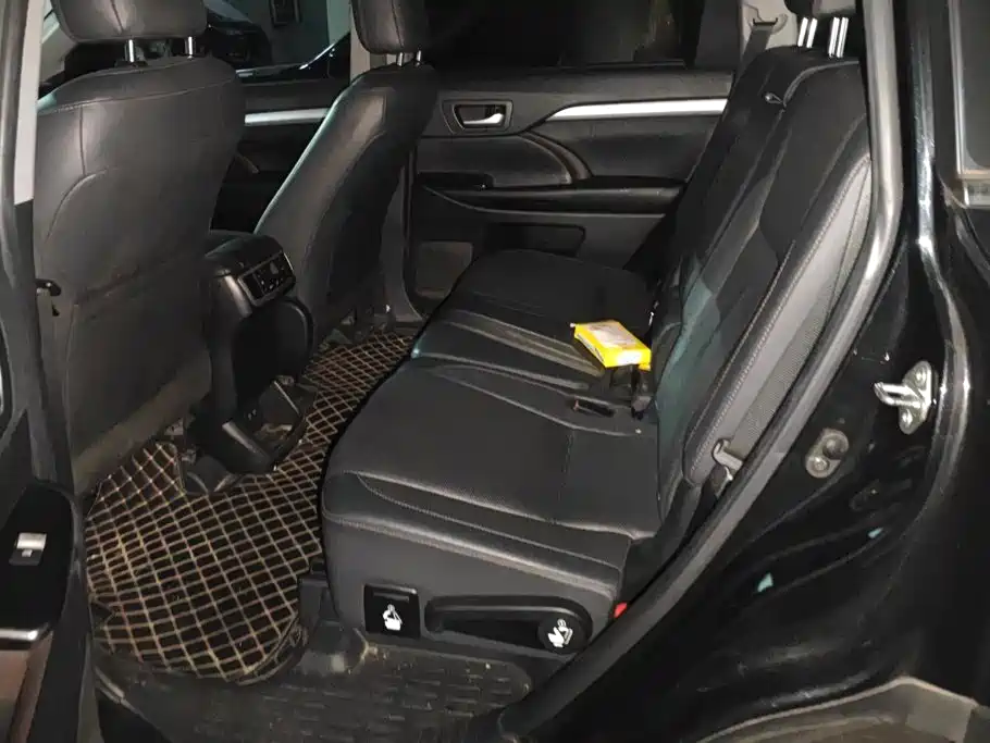 Toyota Highlander — миниатюра 11