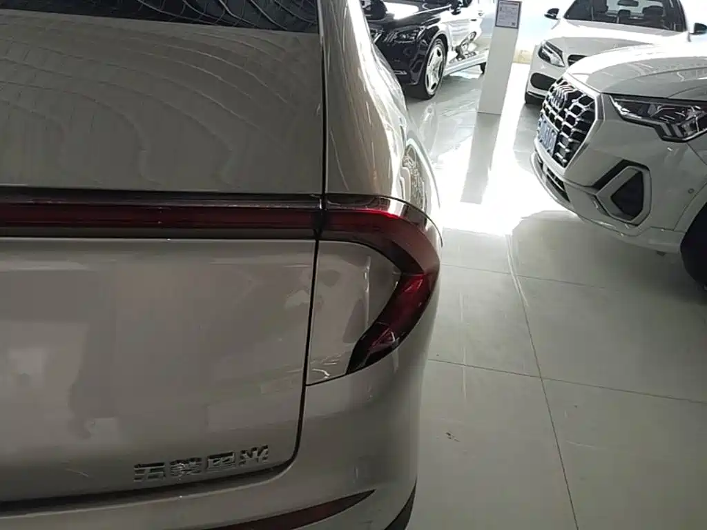 Wuling Xingguang — миниатюра 8