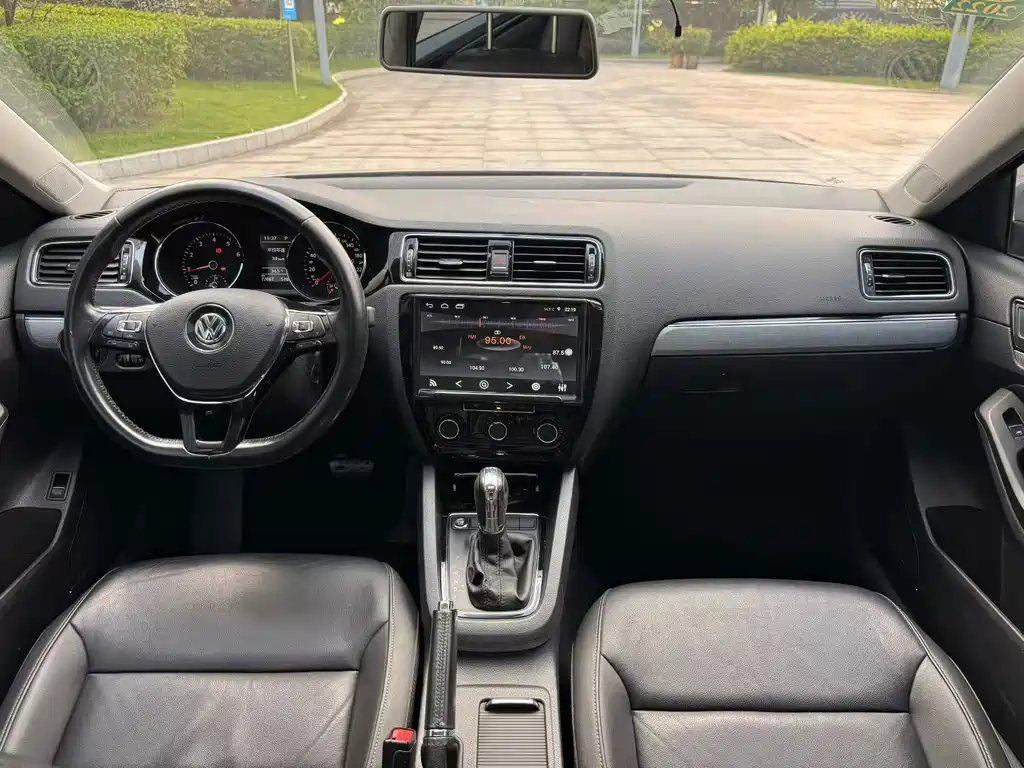 Volkswagen Sagitar — миниатюра 8