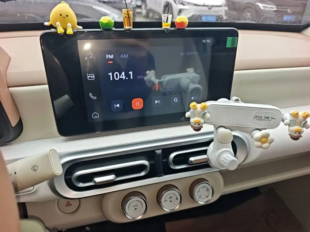Wuling MINIEV — миниатюра 13