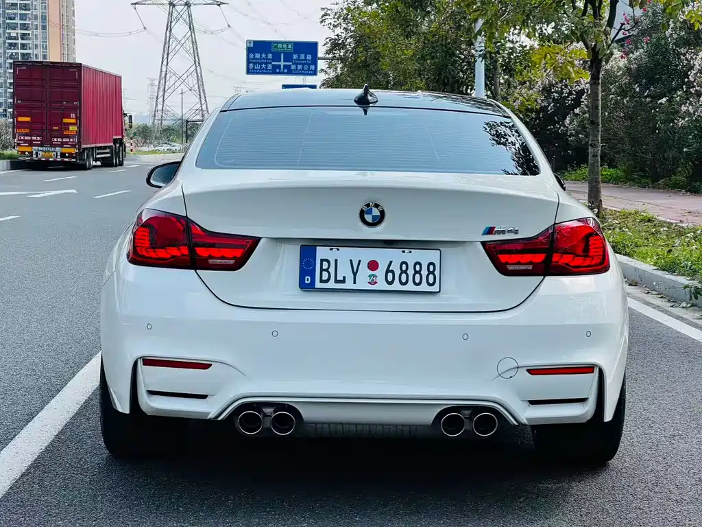 BMW M4