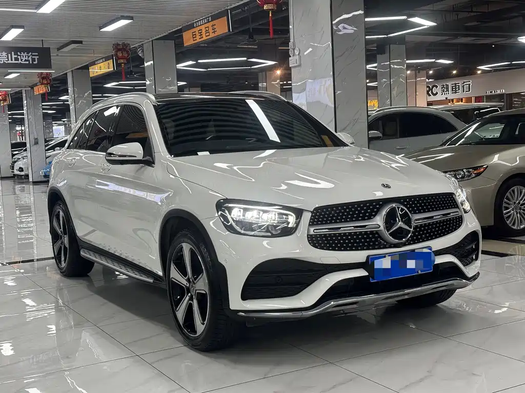 MERCEDES-BENZ GLC