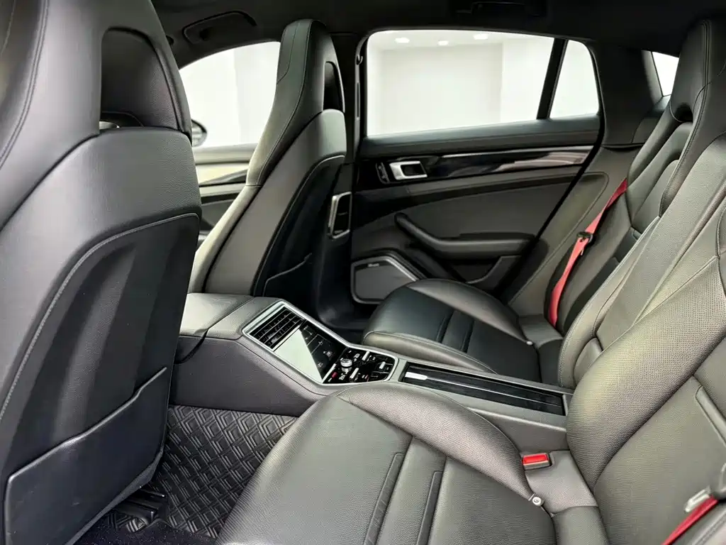 Porsche Panamera — миниатюра 5