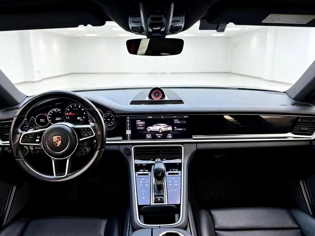 Porsche Panamera — миниатюра 7