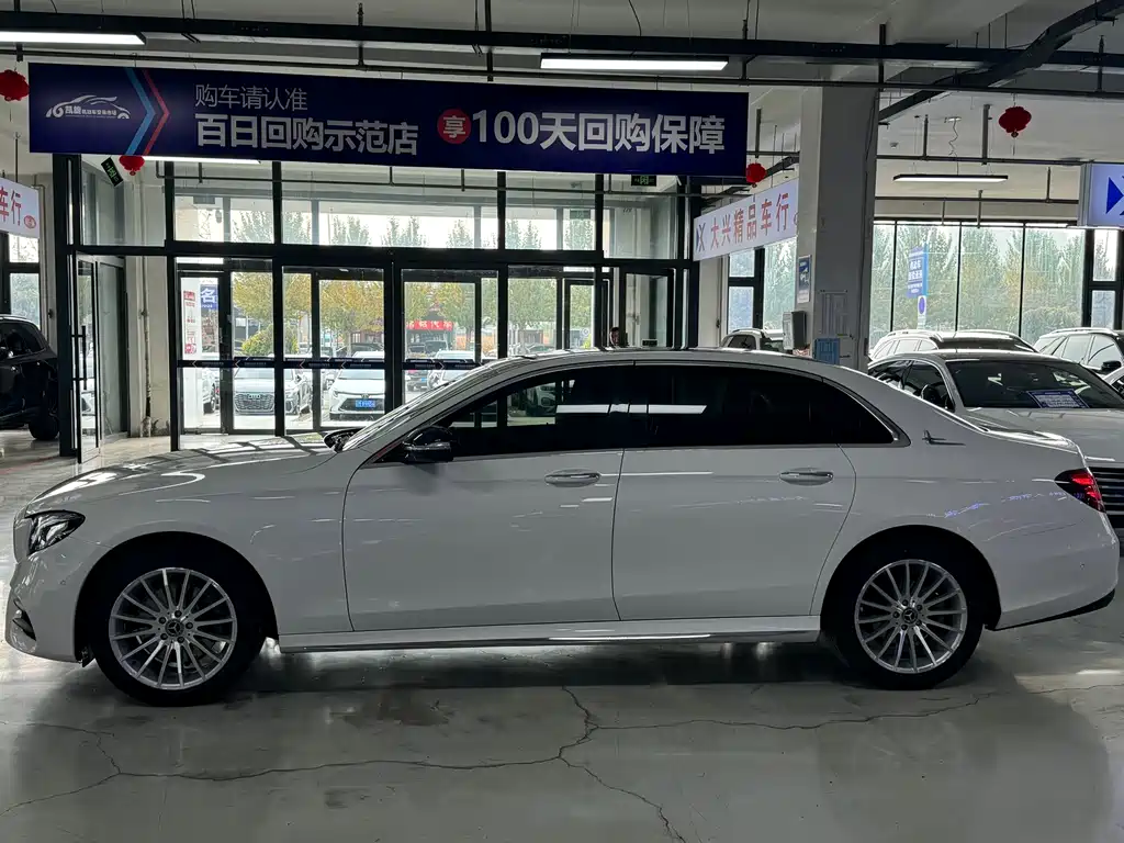 Mercedes-Benz E-Class — миниатюра 4