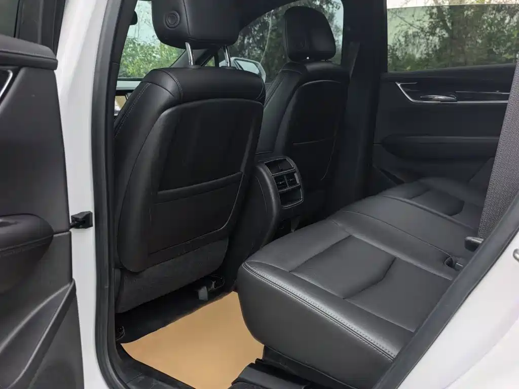 Cadillac XT5 — миниатюра 21