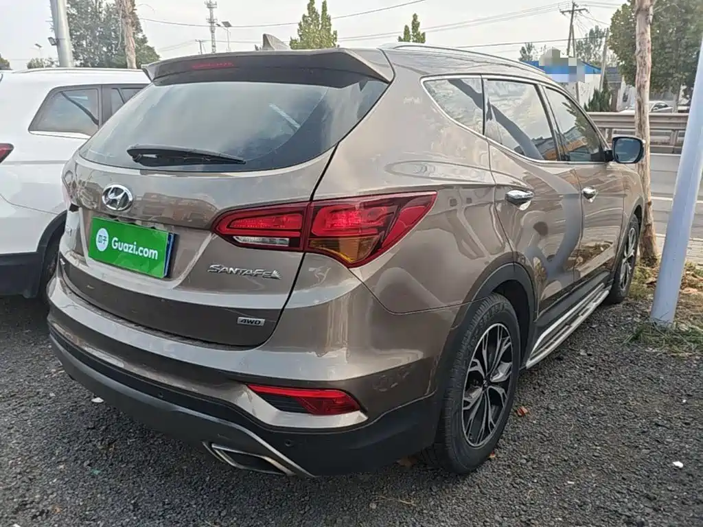 Hyundai Santa Fe — миниатюра 7