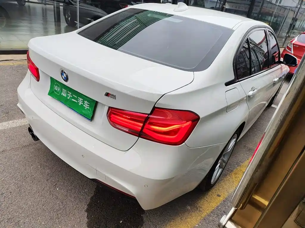 BMW 3 Series — миниатюра 7