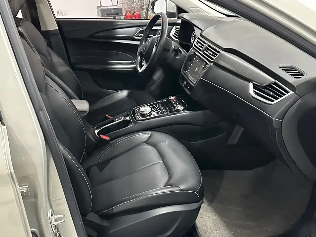Roewe Ei5 — миниатюра 7
