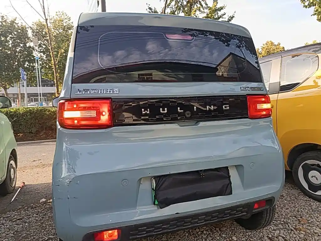 Wuling MINIEV — миниатюра 6
