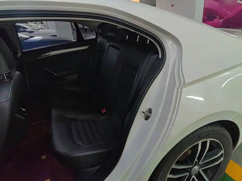 Volkswagen Lamando — миниатюра 17