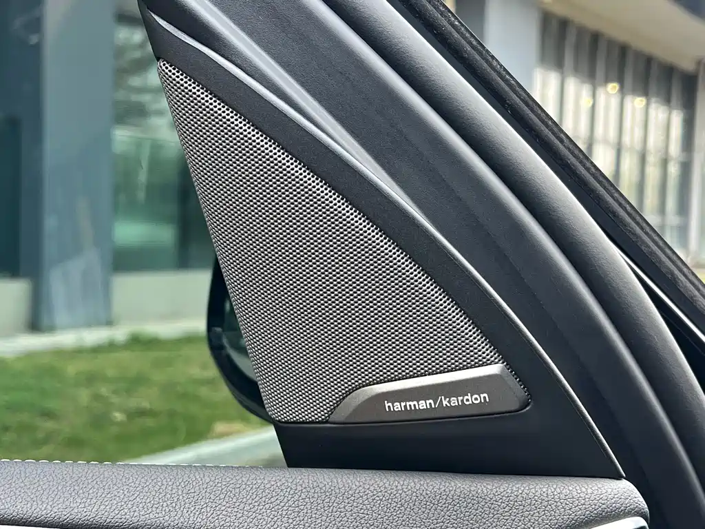 BMW iX3 — миниатюра 13