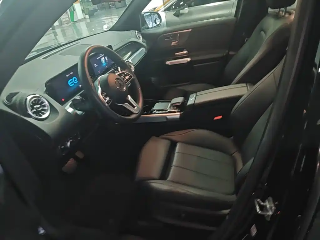 Mercedes-Benz EQB — миниатюра 15