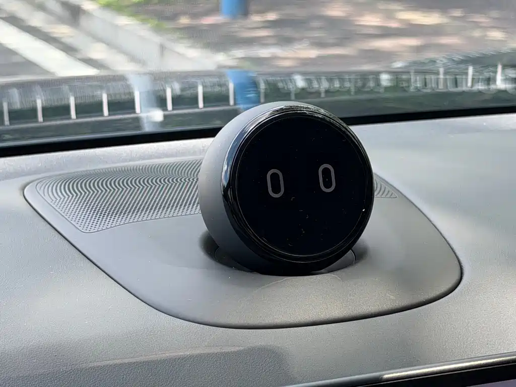 NIO ES8 — миниатюра 19