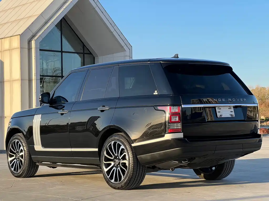 Land Rover Range Rover — миниатюра 7