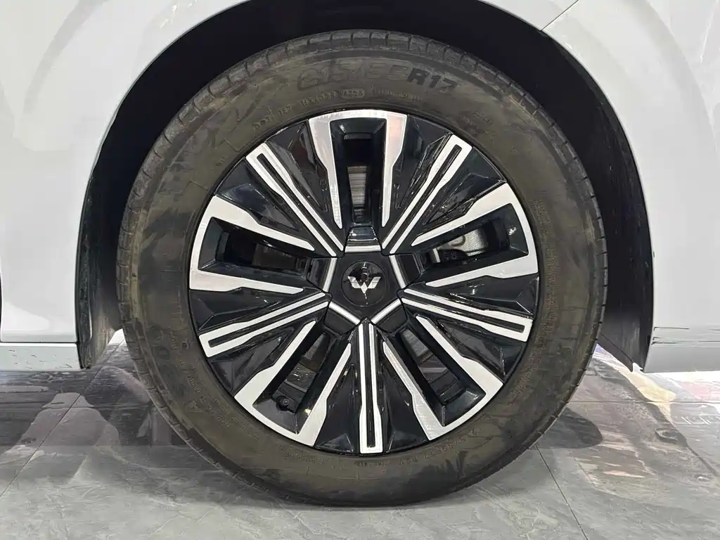 Wuling Xingguang 730 New Energy — миниатюра 11