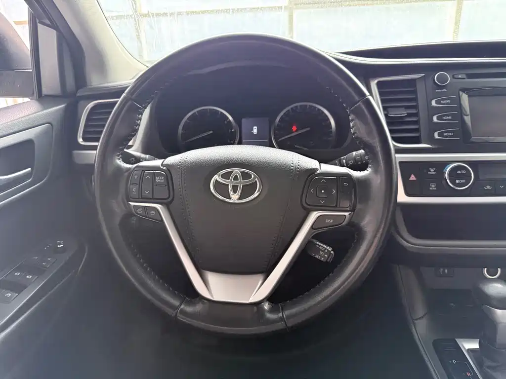 Toyota Highlander — миниатюра 13