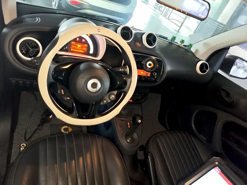 smart Smart Fortwo — миниатюра 10