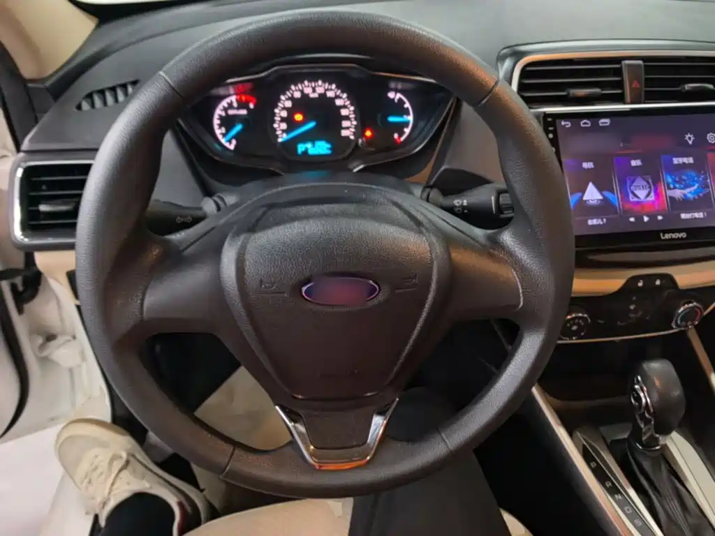 Ford Escort — миниатюра 11