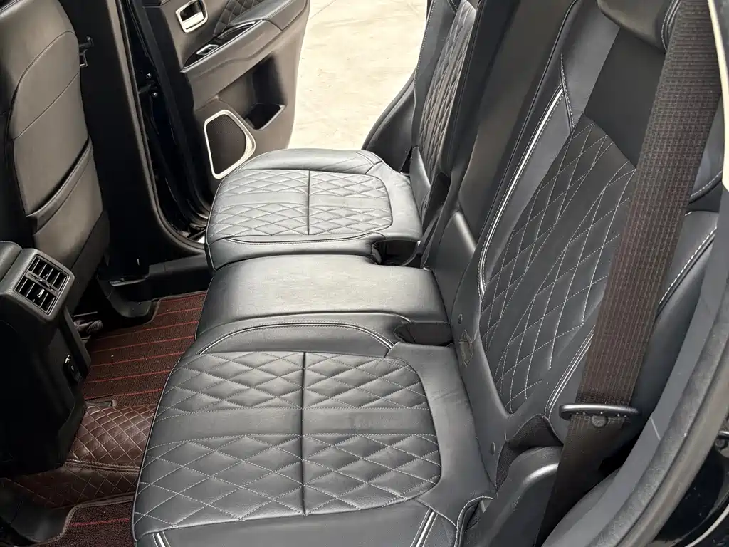 Mitsubishi Outlander — миниатюра 12