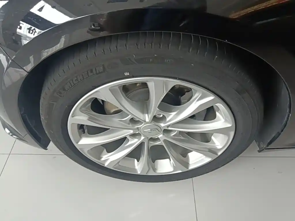 Cadillac CT5 — миниатюра 23