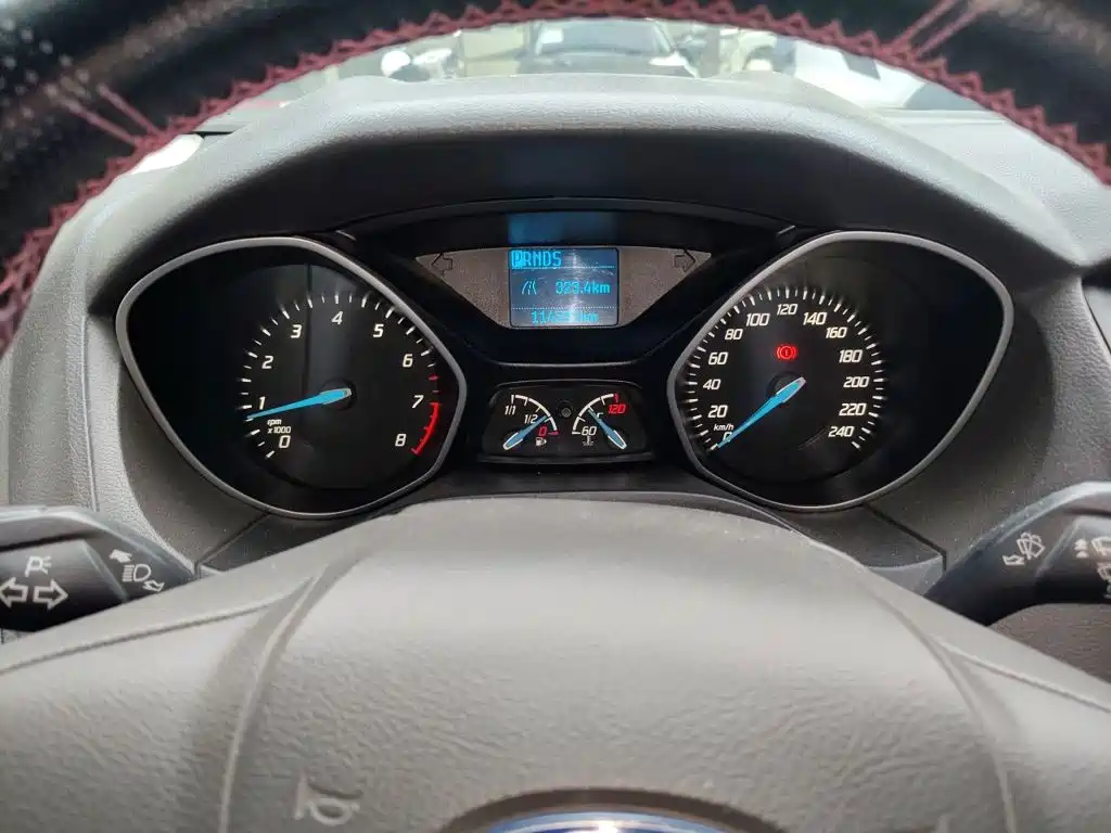 Ford Focus — миниатюра 12