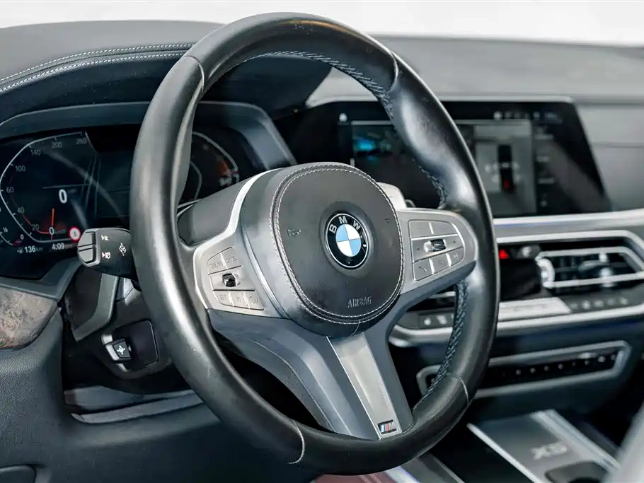 BMW X5 — миниатюра 9