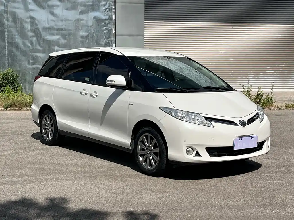 Toyota Previa — миниатюра 8