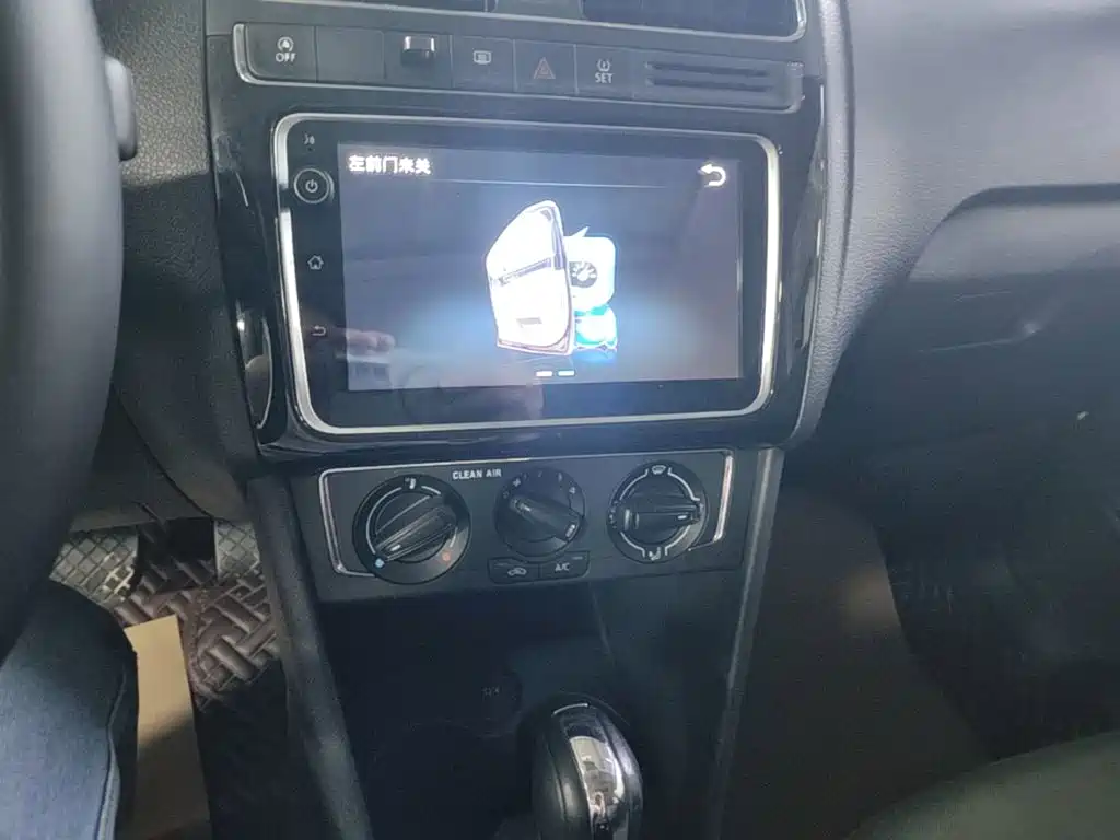 Volkswagen Polo — миниатюра 13