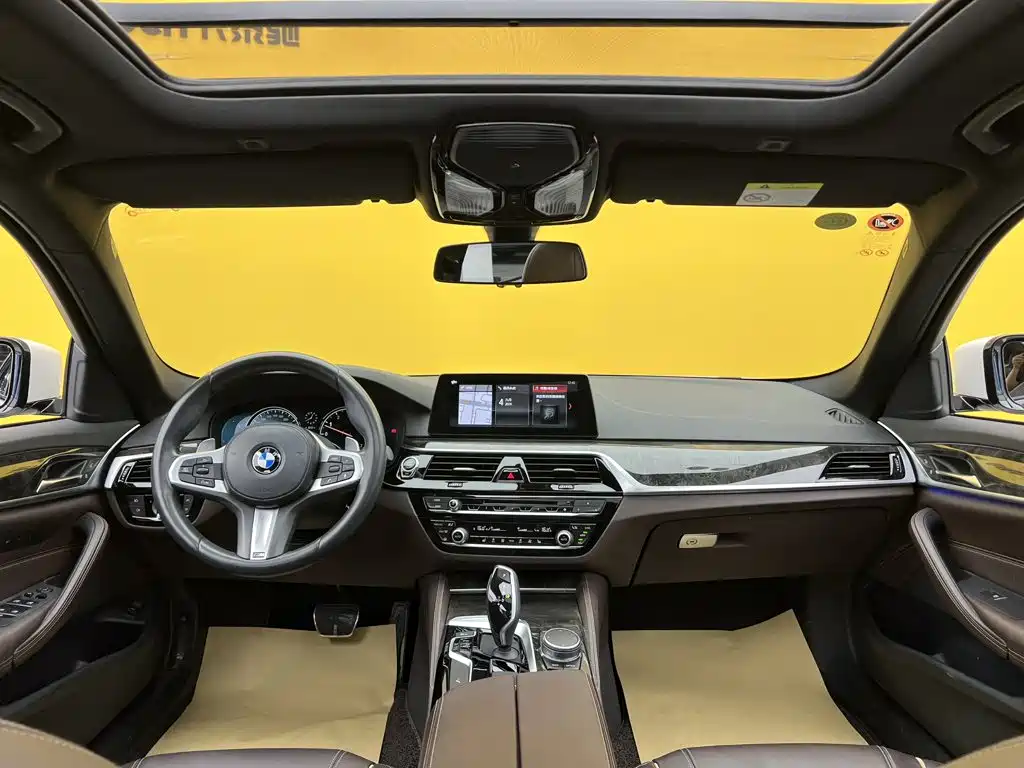 BMW 5 Series — миниатюра 40