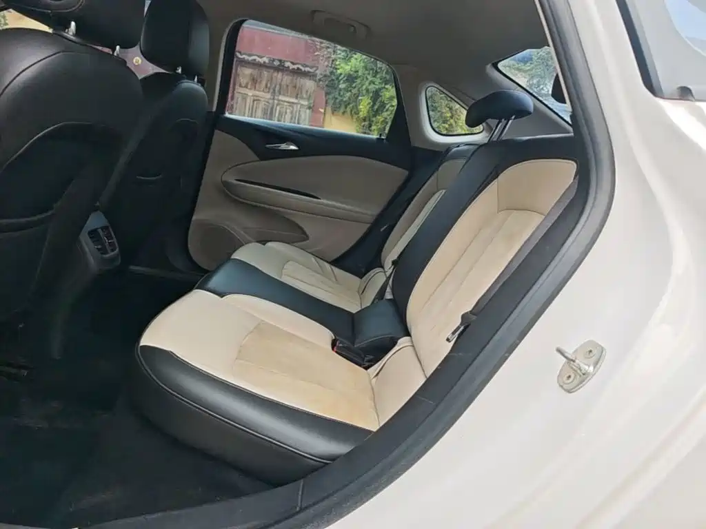 Buick Verano — миниатюра 17