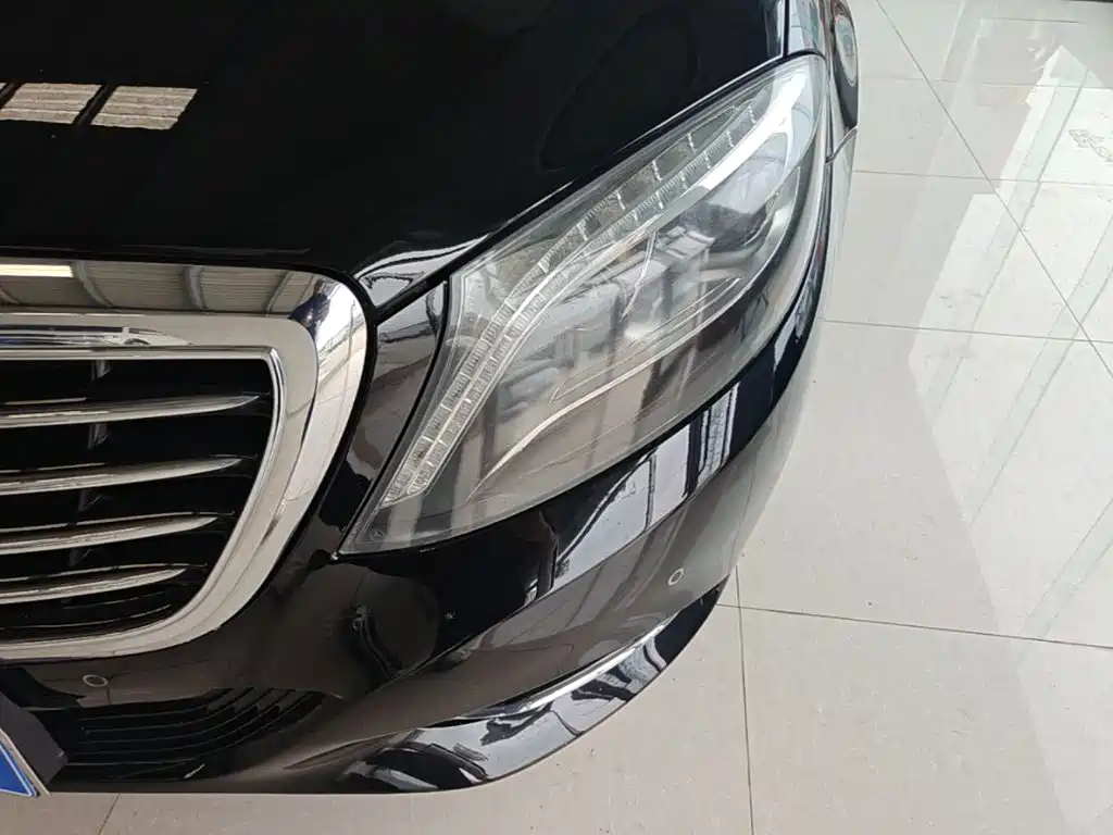 Mercedes-Benz S-Class — миниатюра 24