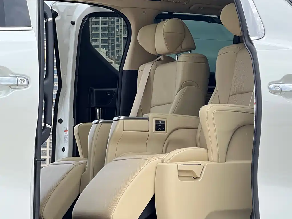 Toyota Alphard 2019 2.5L Luxury
