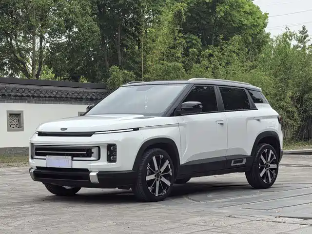 2023 Geely Icon