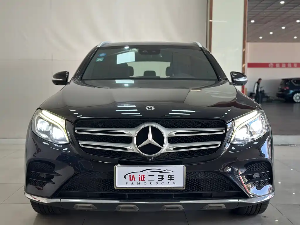 MERCEDES-BENZ GLC