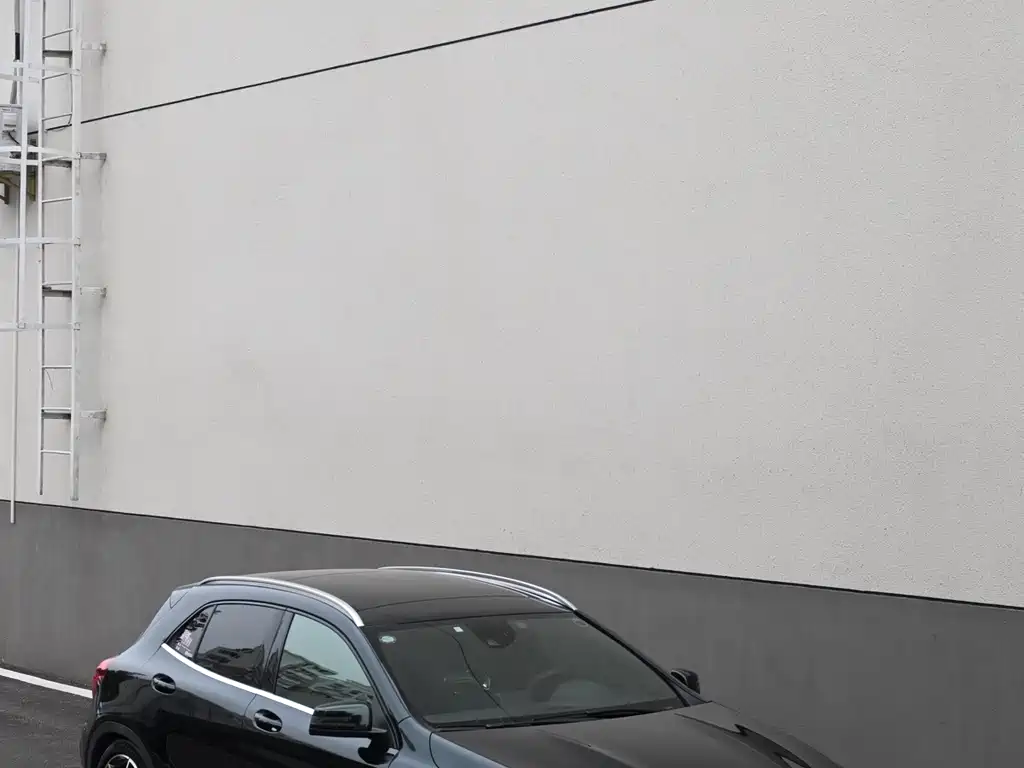 Mercedes-Benz GLA AMG — миниатюра 3