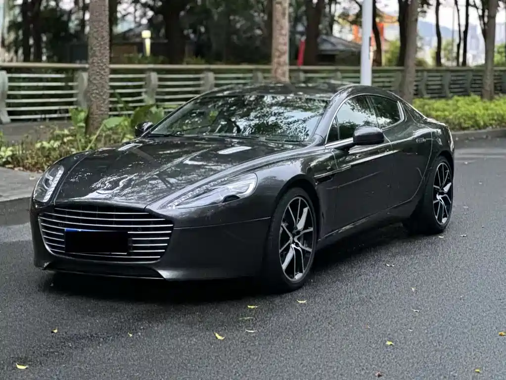 Aston Martin Rapide 2013