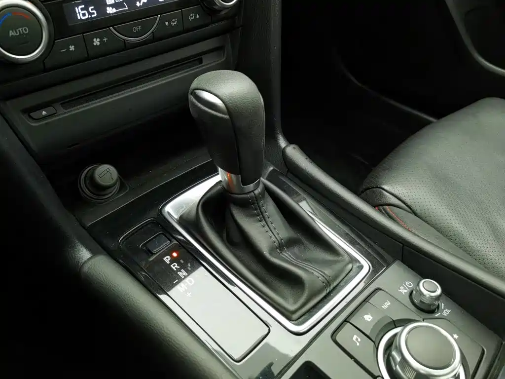 Mazda 3 Axela — миниатюра 13
