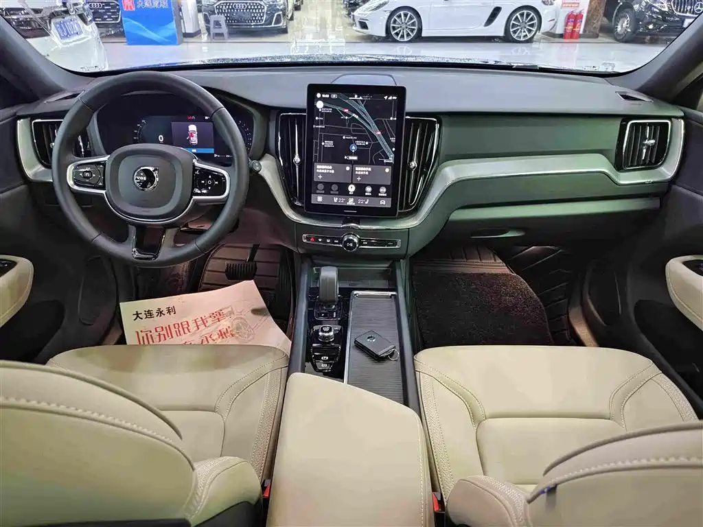 Volvo XC60 — миниатюра 6