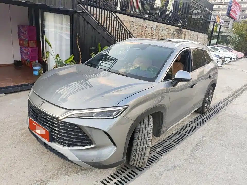 BYD L DM-i