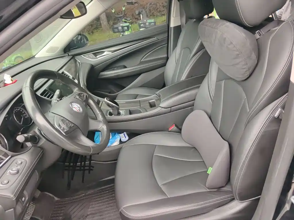 Buick LaCrosse — миниатюра 12