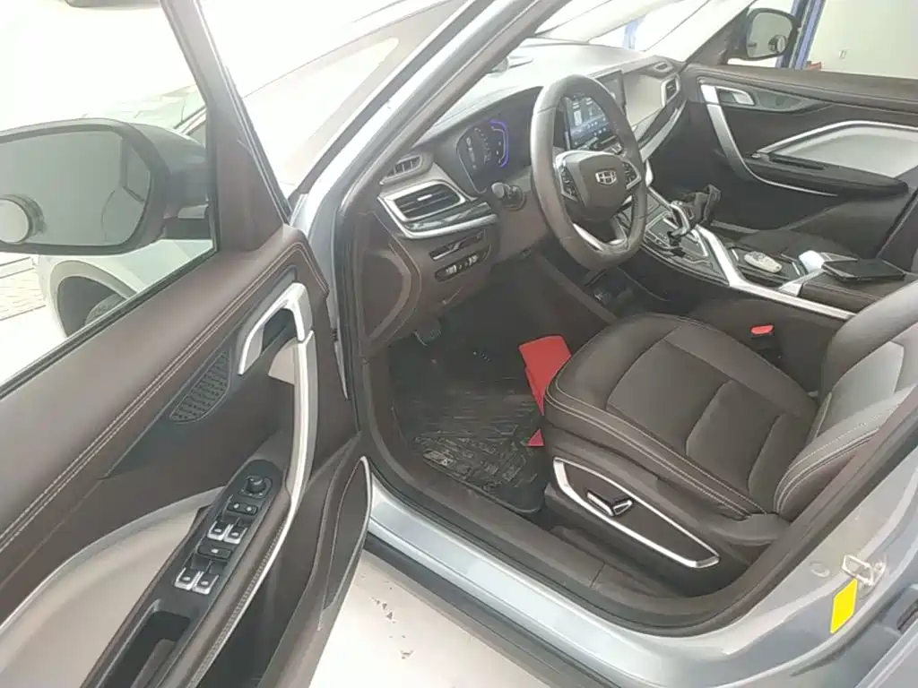 Geely Jia Ji — миниатюра 16